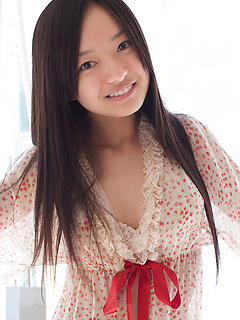 Beautiful Asian girl Mayumi Yamanaka models her soft lingerie in erotic pics